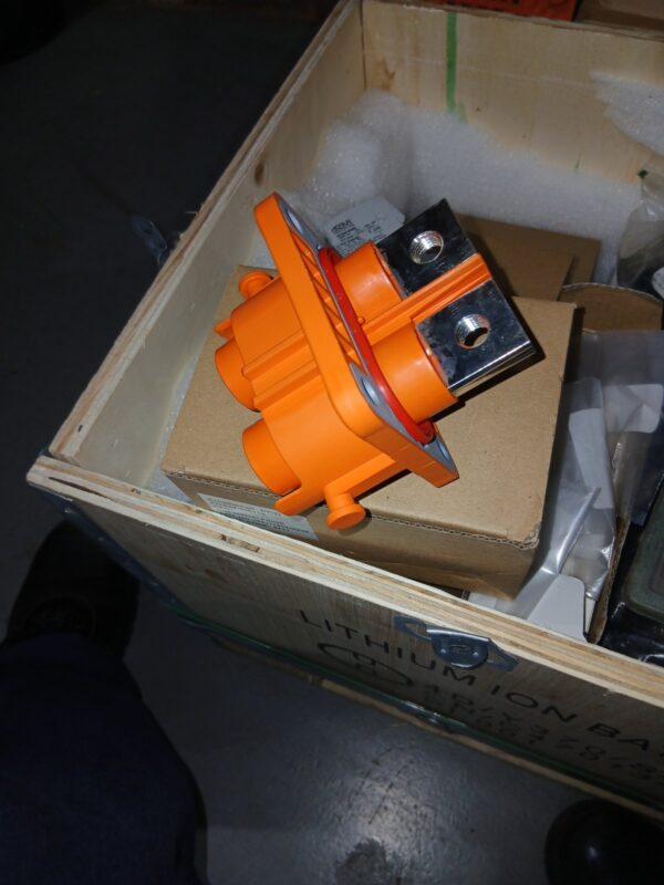Amphenol HVSL / SurLok Plus Orange HV DC Battery Connector – 1000V 120–250A IP67 (New/Unused)