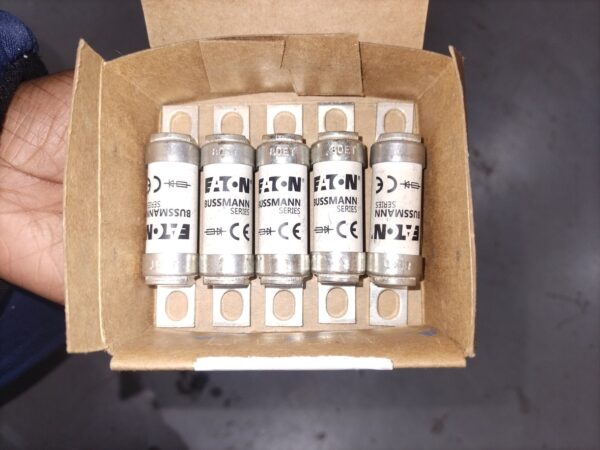 Eaton Bussmann 80ET 80A 690V aR Semiconductor Fuses – Box of 5