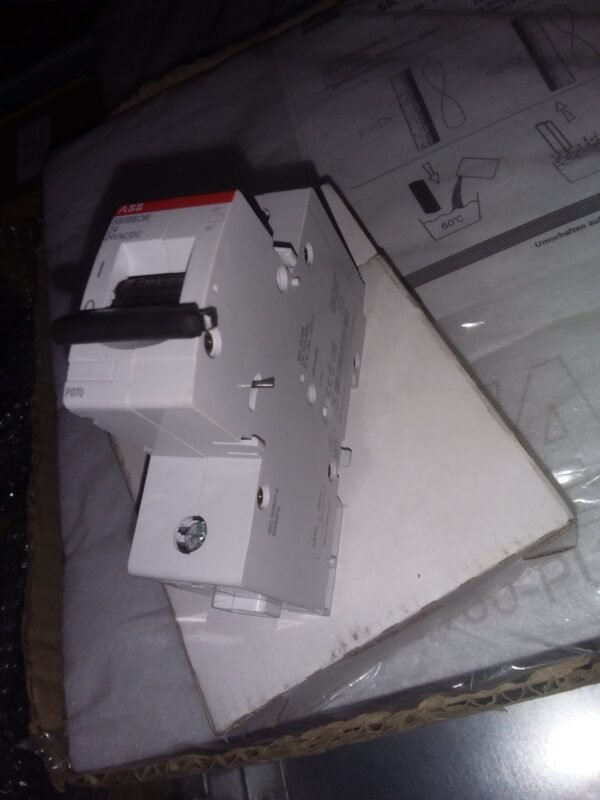 ABB S800-SOR24 Shunt Operation Release 24V AC/DC – Near-New in Box ABB S800-SOR24 Shunt Operation Release 24V AC/DC – Near-New in Box